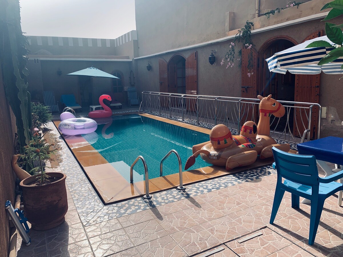Superbe Riad atypique avec piscine sans vis à vis