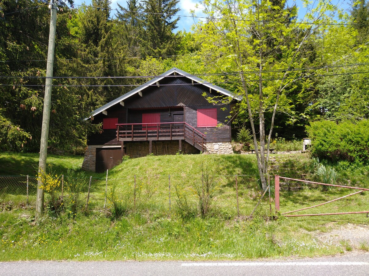 Chalet proche centre village