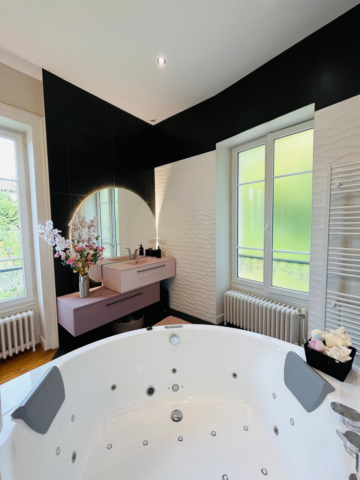 Chambre avec Baignoire Spa