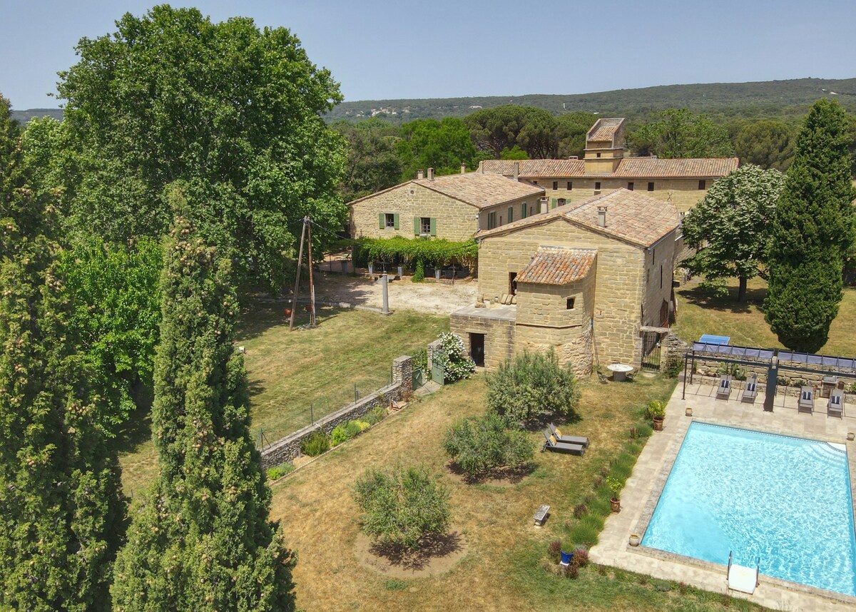 Mas Blanc Uzès, The Doctor's Studio, Piscine, New!