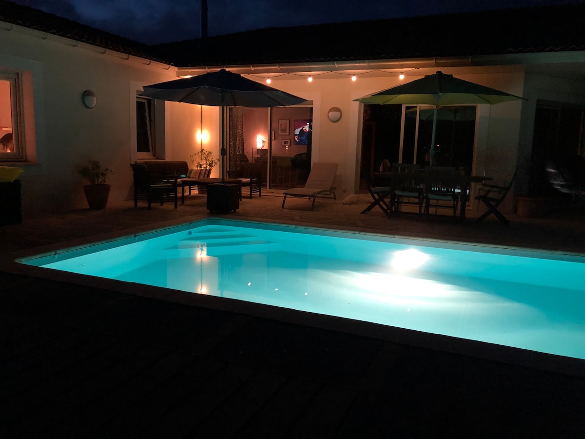 Maison spacieuse avec piscine ou spa