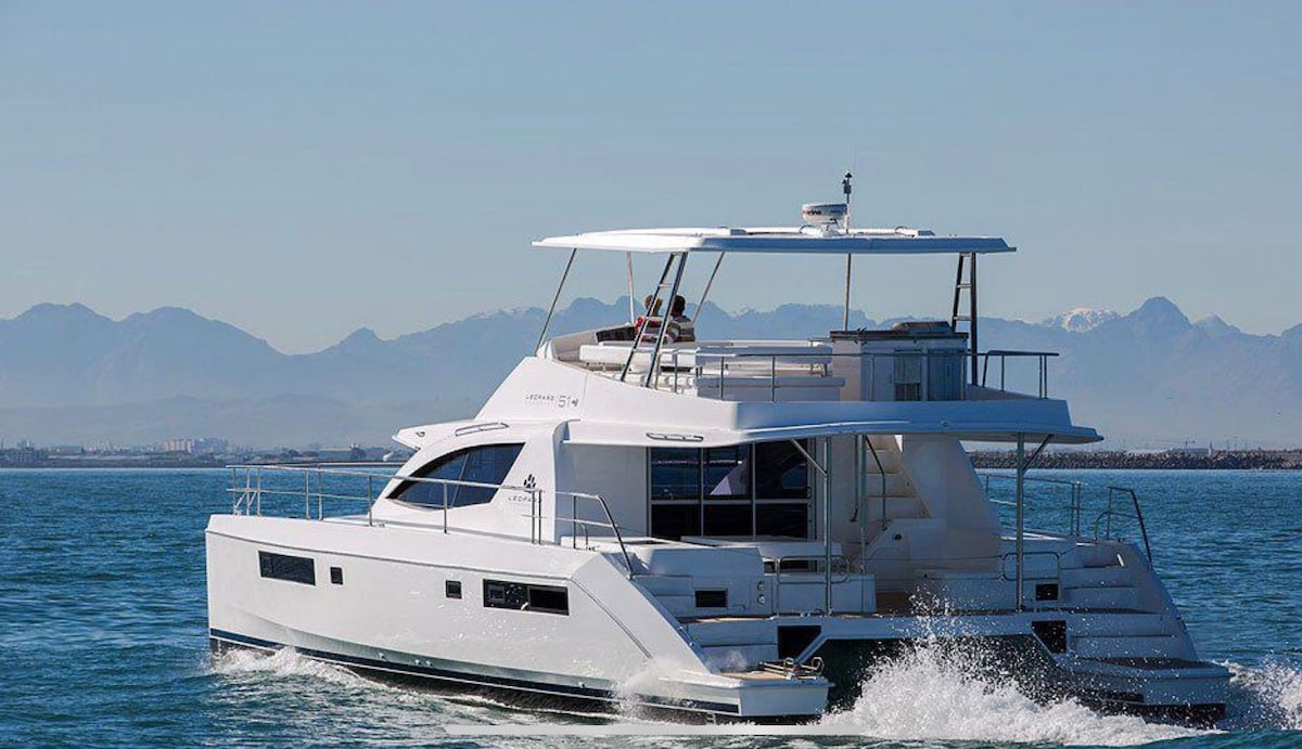 ☼51ft Luxury Catamaran with two floors☼