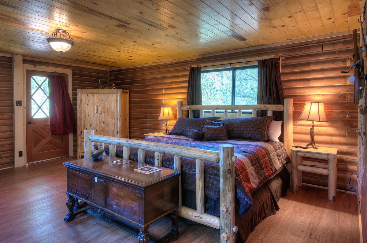 Cozy Trout cabin with infrared sauna