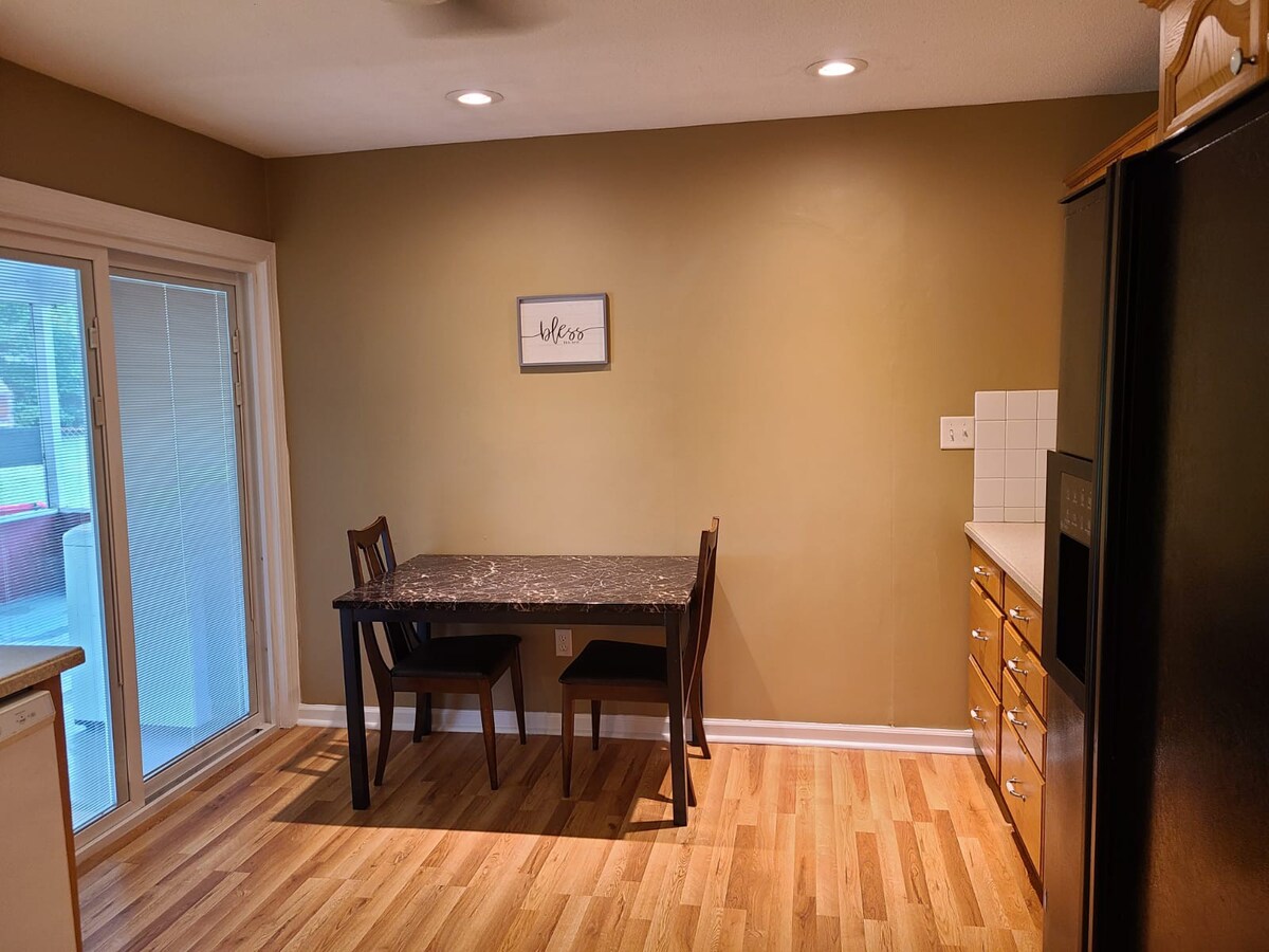 Newly renovated 2bedroom house 3min to Ft. Stewart