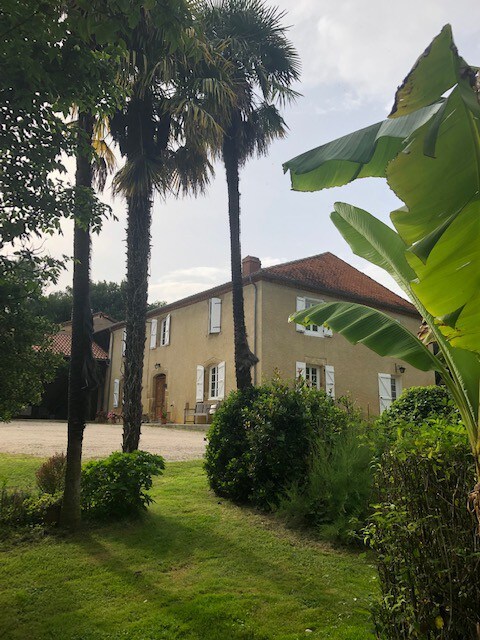 jolie chambre d'hôtes Ch 3 .Petit déj inclus.