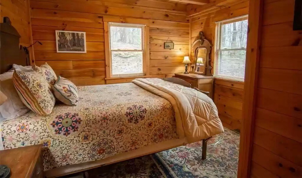 愉快的3卧室小木屋，带壁炉