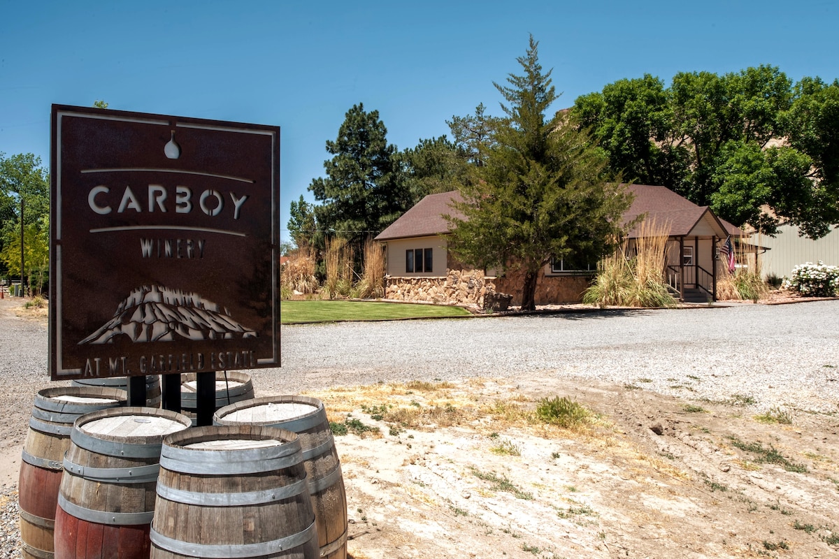 Beautifully Renovated Winery Estate House!