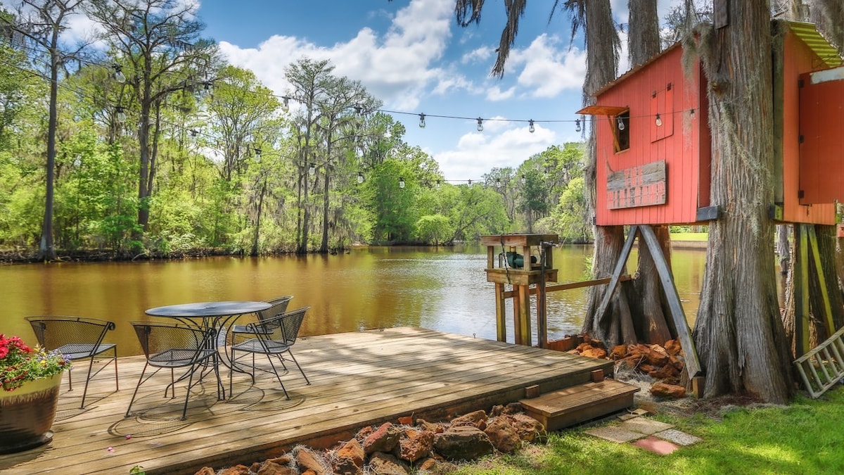 The Camp Caddo Lake | Firepit+BBQ | 2Kayaks | Ramp