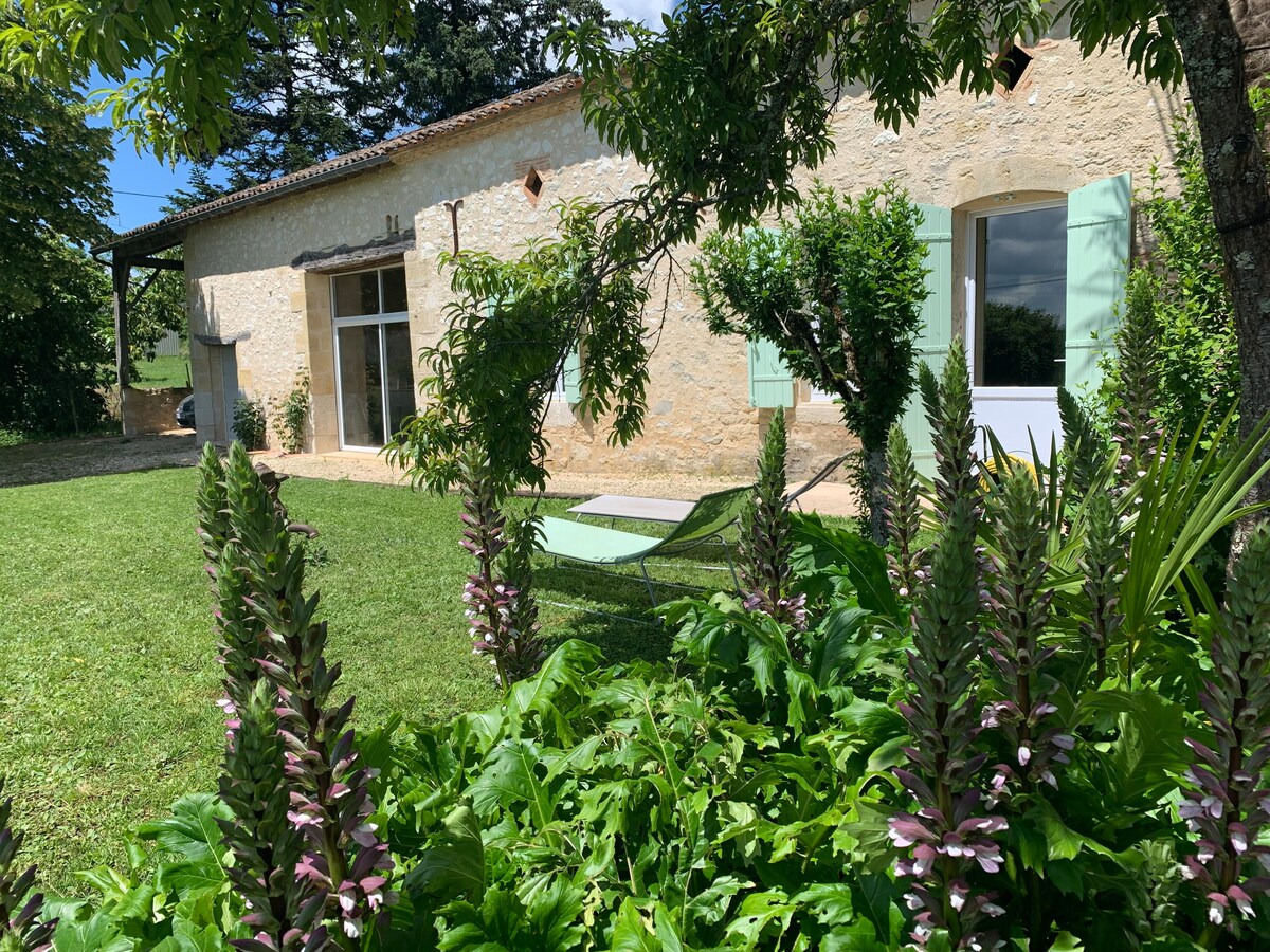 Belle maison au milieu des vignes