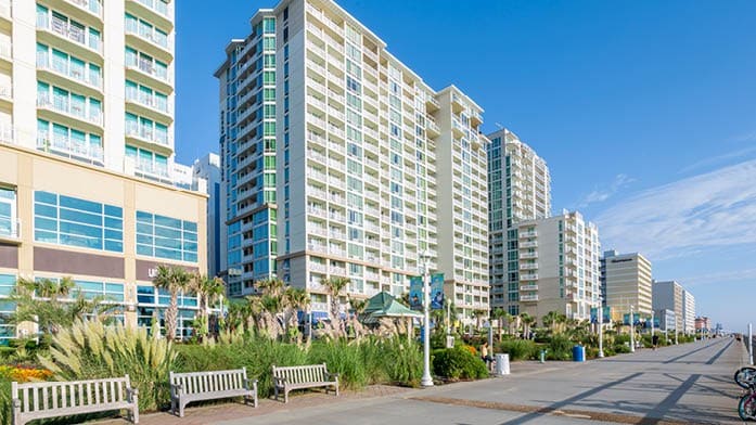 Relax in a 1 bdrm suite on Virginia Beach!