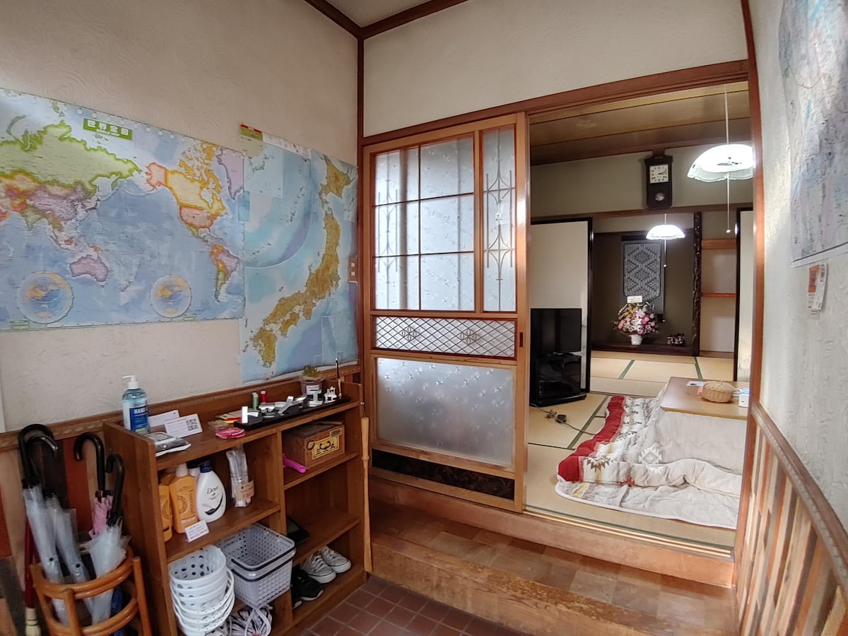 舒适、传统的日式民宅