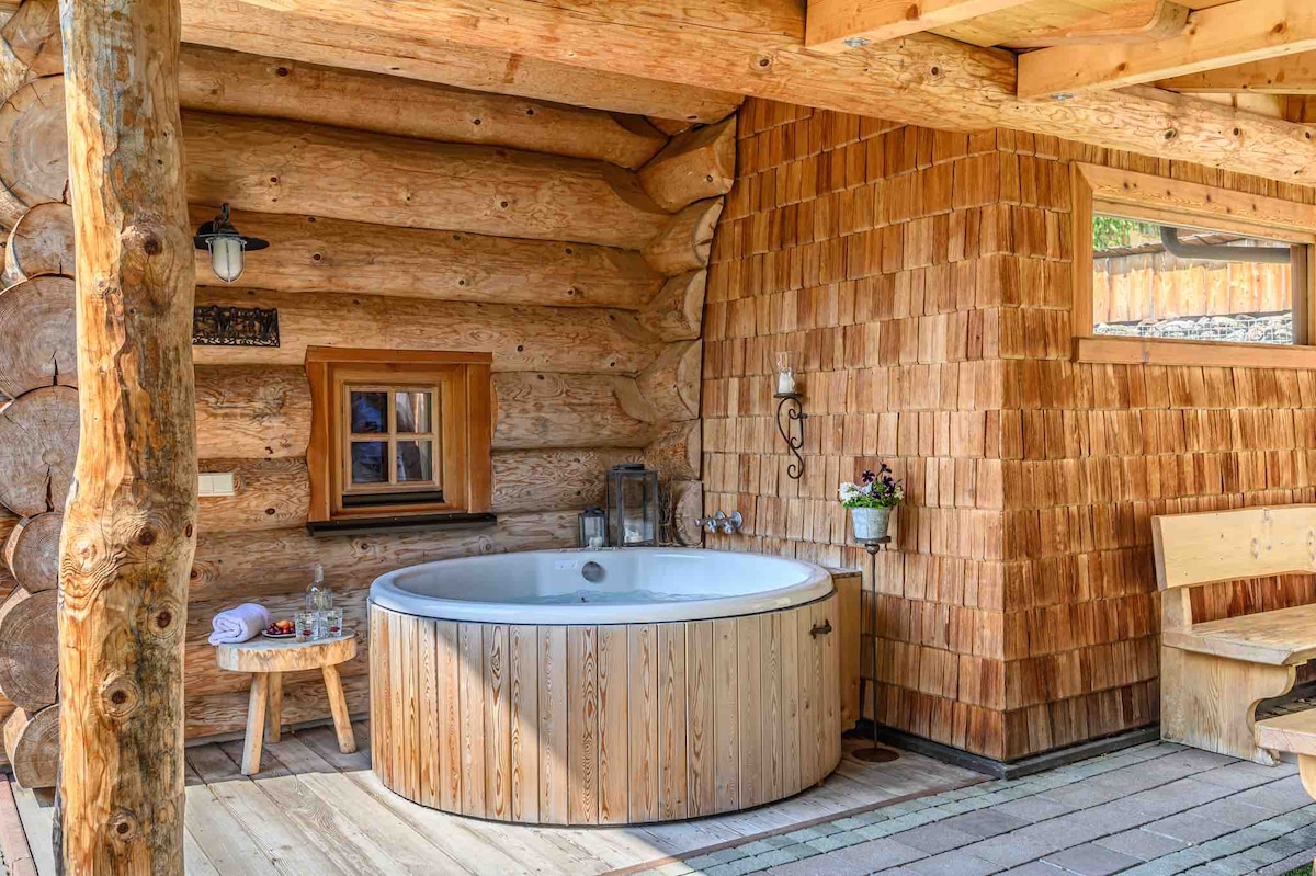 Luxus Blockhaus Chalet - Whirlwanne & Zirben-Sauna