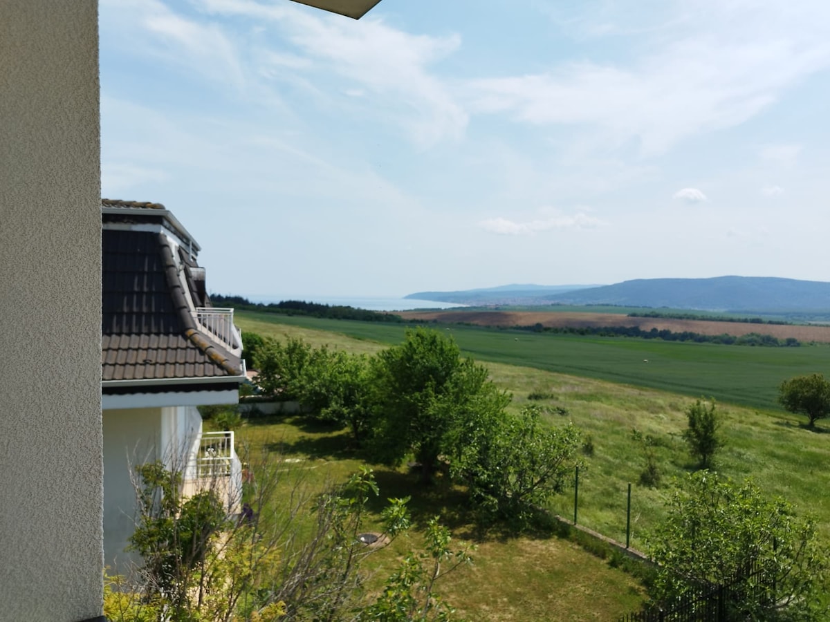 Schöne Wohnung mit Meerblick