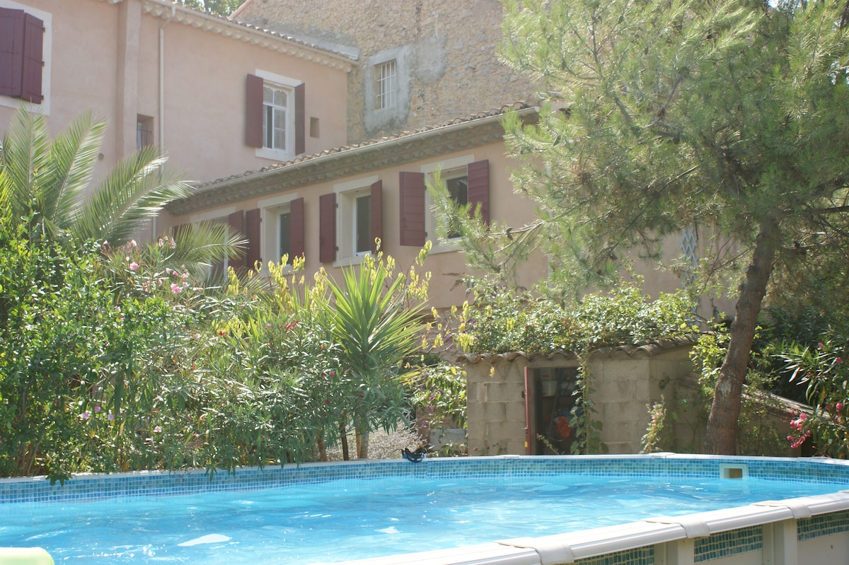 Maison vigneronne avec piscine