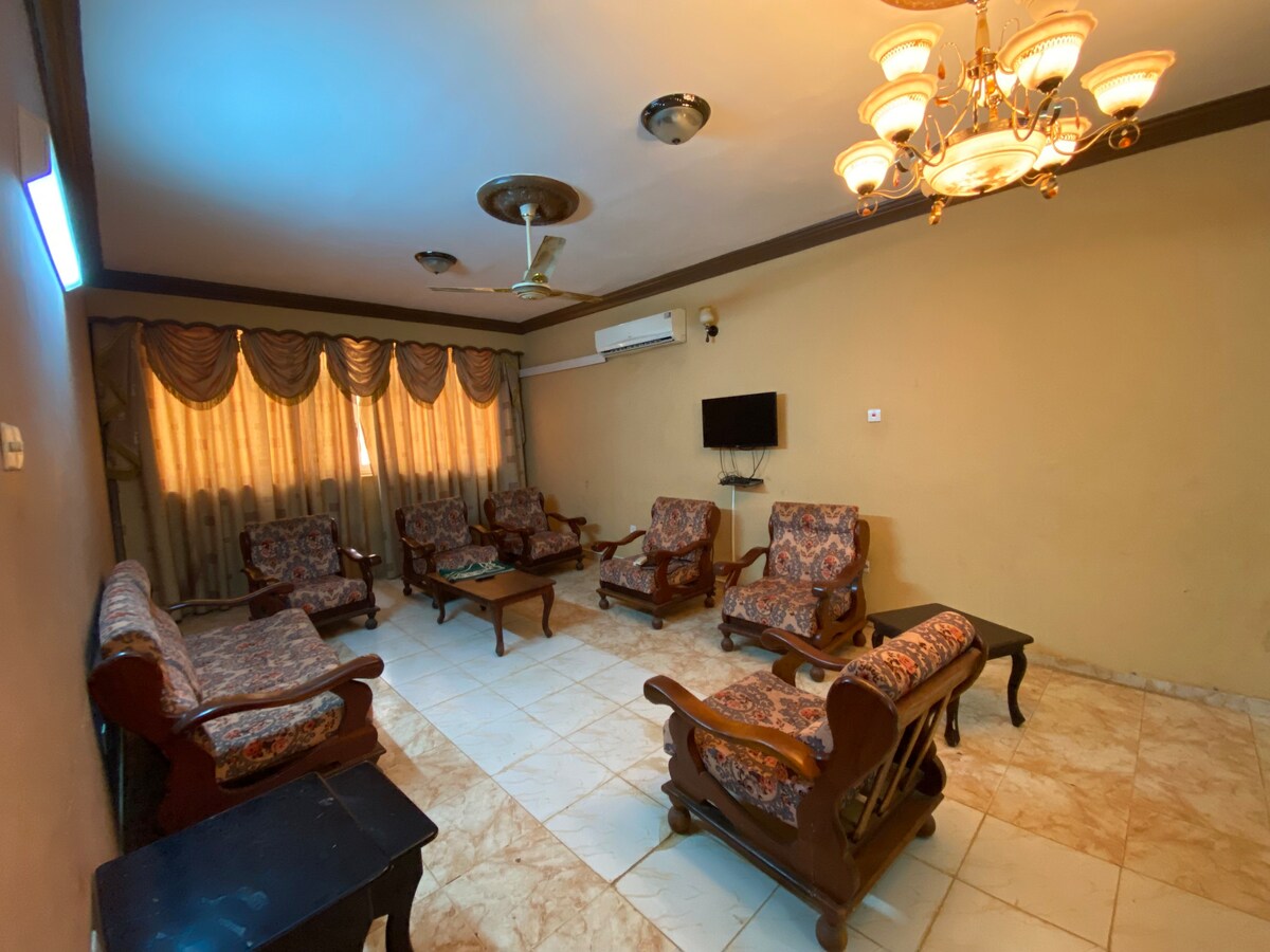位于卡尔图姆（ Khartoum ）市中心的漂亮2卧室公寓