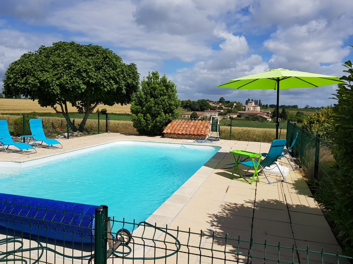 Behagliche Finca mit Pool und herrlichen Blick