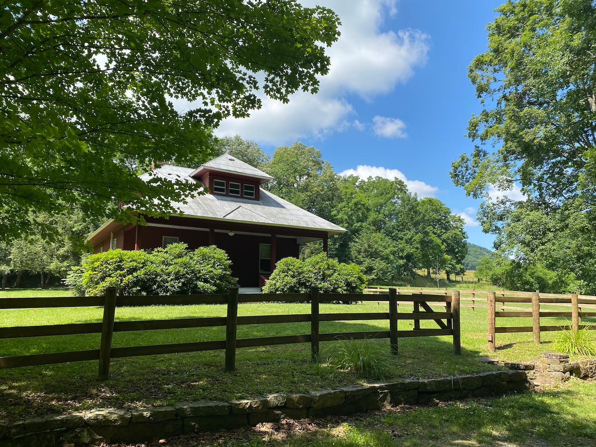 Larew Cottage