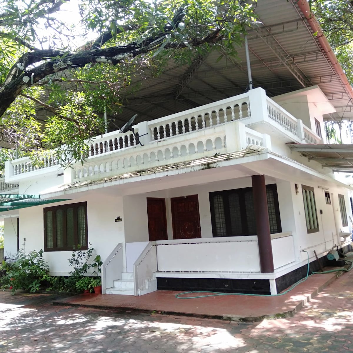 Peaceful and Spacious Individual Home