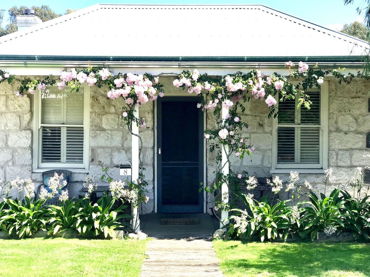 令人惊叹的小屋+热水浴缸！