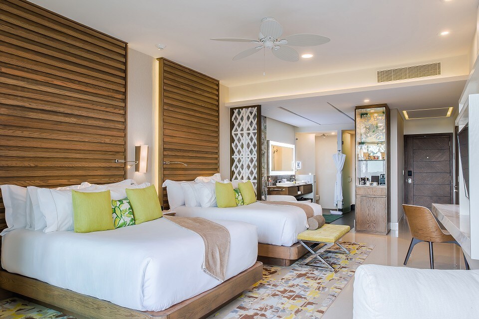 2 Bedroom in Luxury resort with Swim up pool