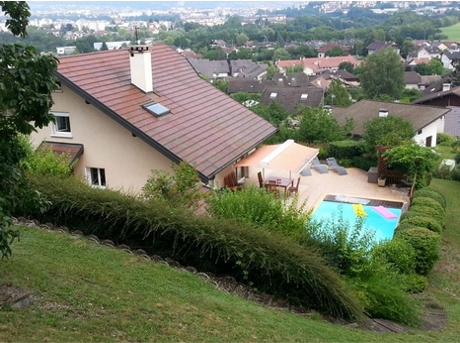 Spacieuse villa avec piscine à 5 minutes d'Annecy