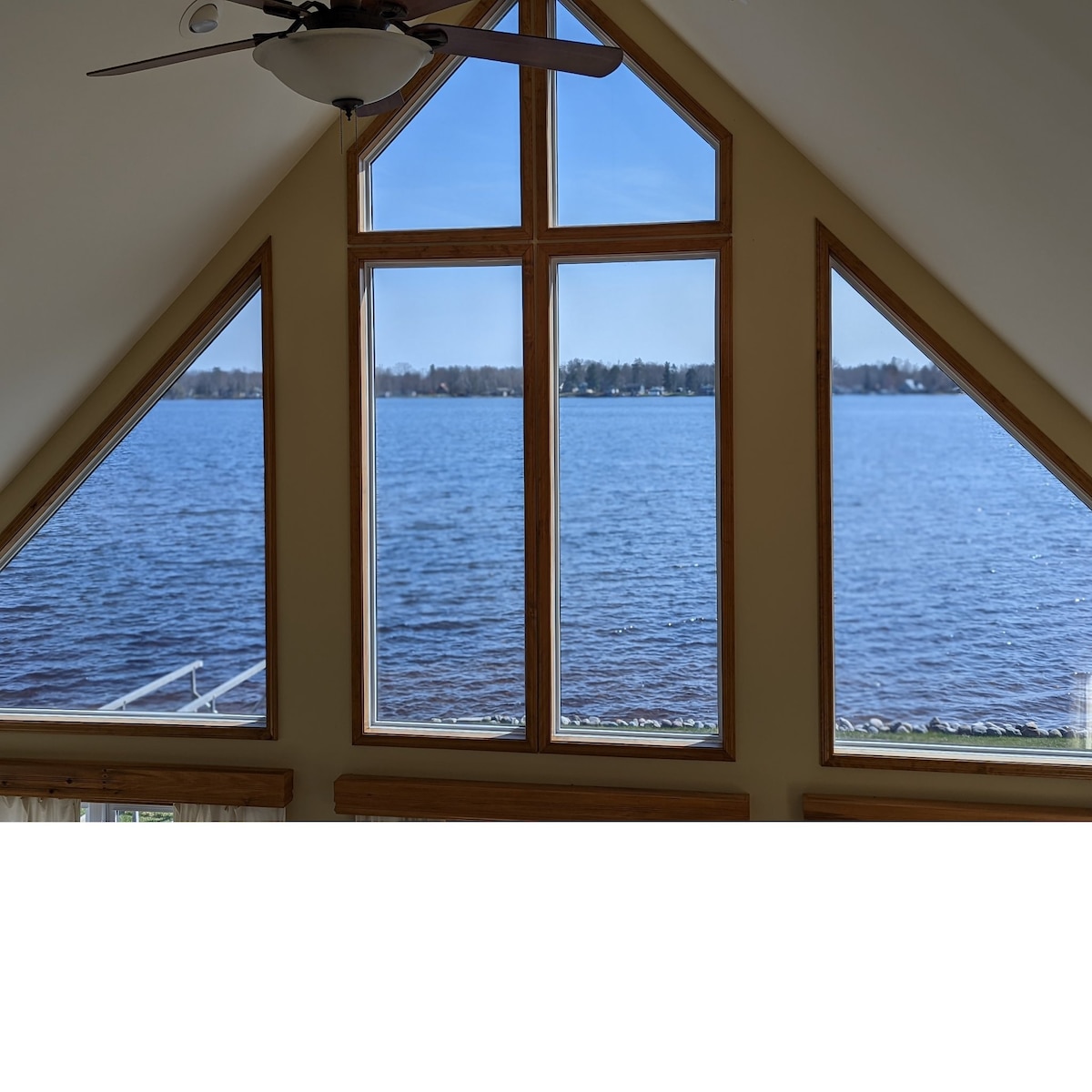 Point Lookout- 4 bdrm Home on Long Lake