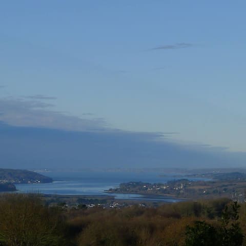 Pont-de-Buis-lès-Quimerch的民宿