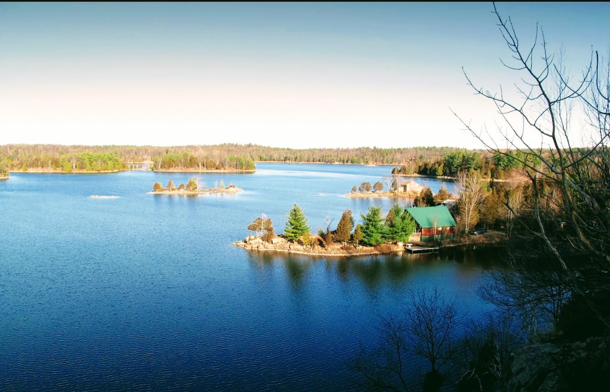 Paradise Point Leeds and Thousand Islands