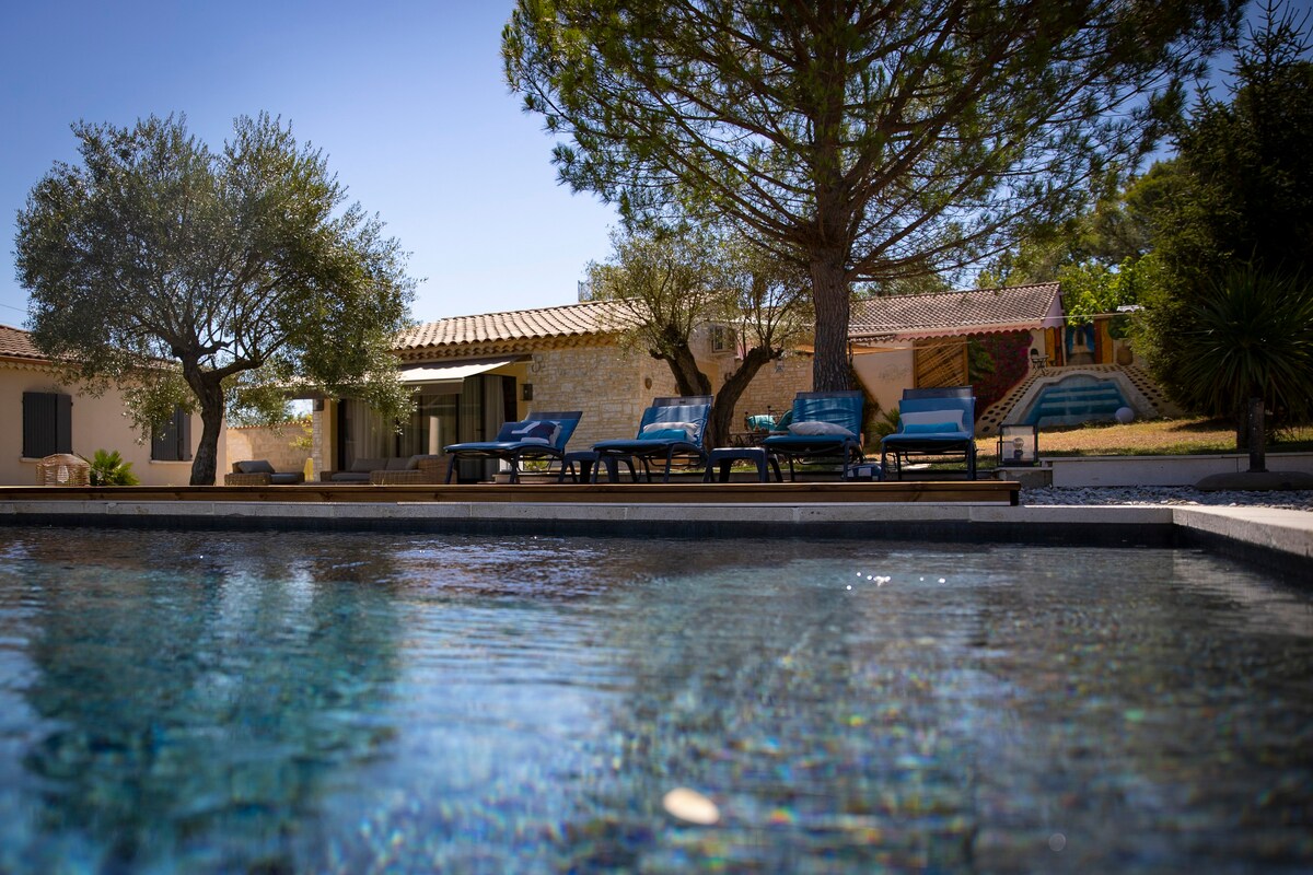 Au Jardin Lumineux, adorable gite avec piscine