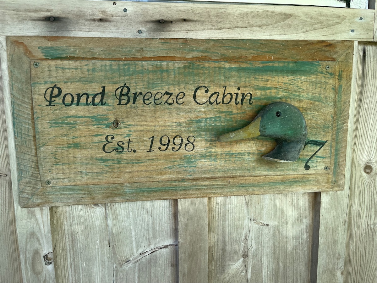 Pond Breeze-Beautiful 1 bedroom cabin on a pond