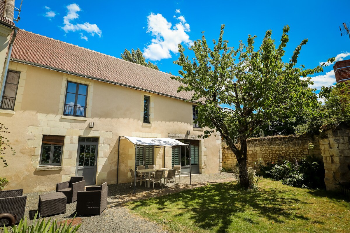 L'Atelier at the Gates of Loches