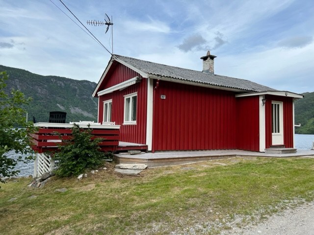 Telemark运河旁的小木屋