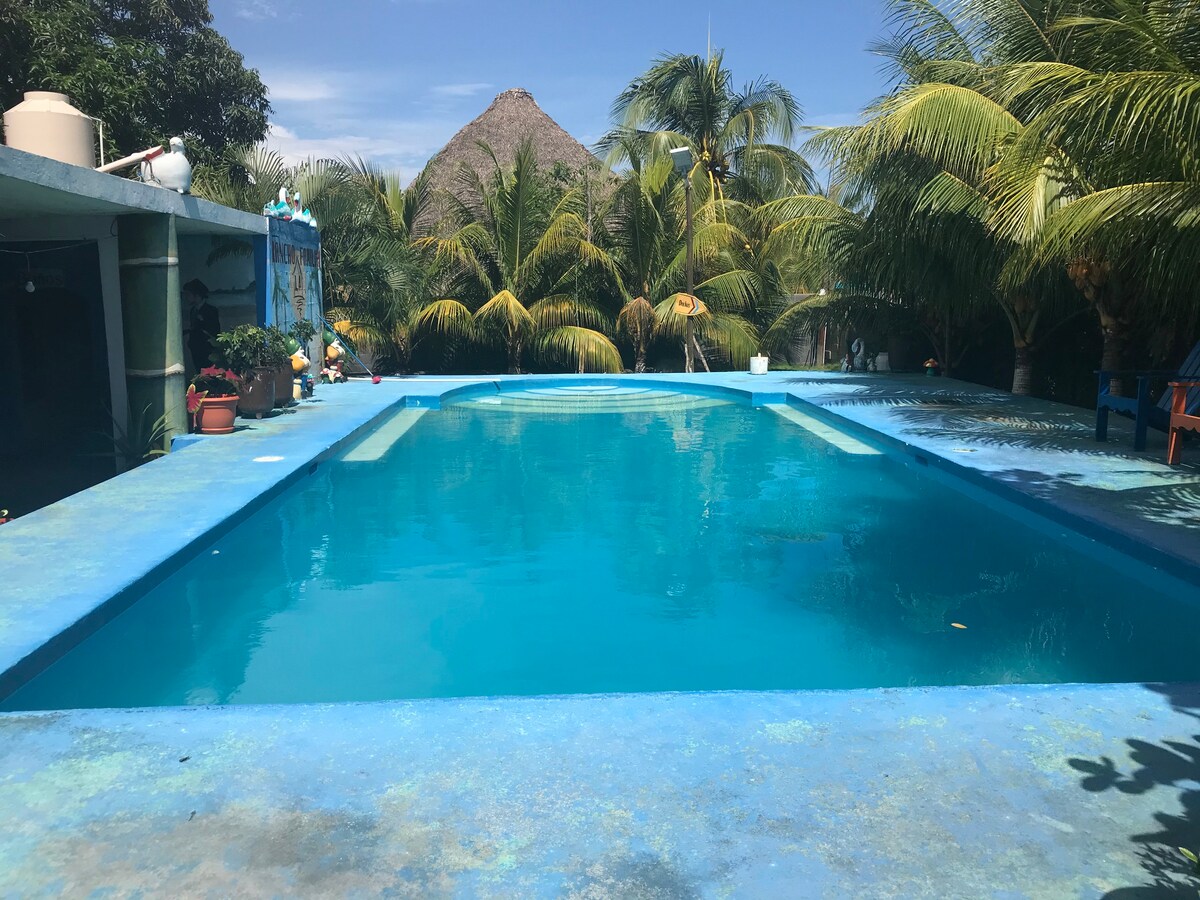 Rancho La Familia Km 156.5 
MONTERRICO