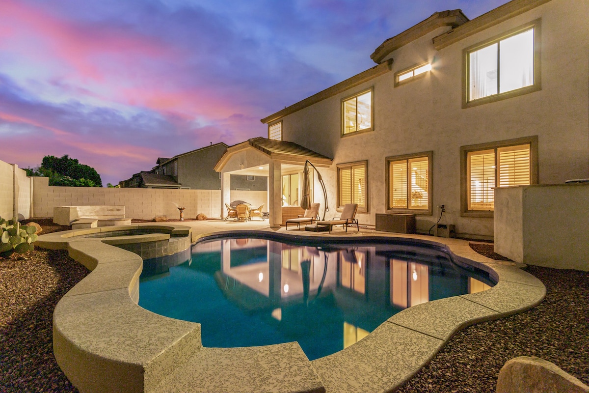 Southwestern Oasis in Surprise with pool and spa