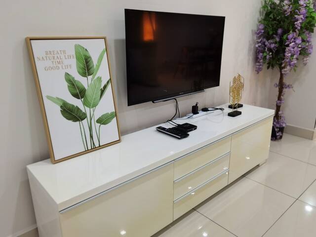 Tree Premier Suites managed Airbnb listing 2