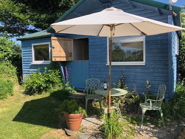 Forget-me-not Cabin tranquil peaceful  Haven