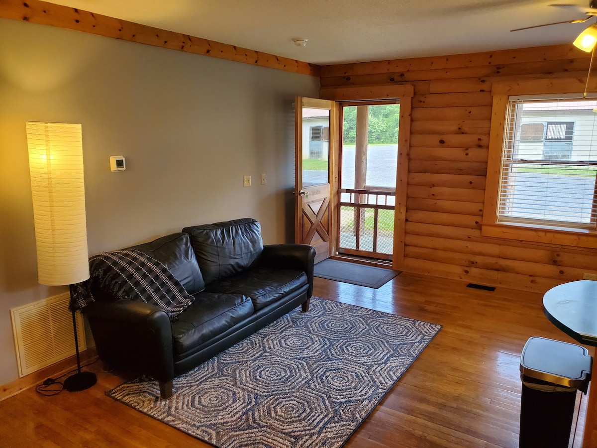 Studio Cabin at Penmerryl Farm