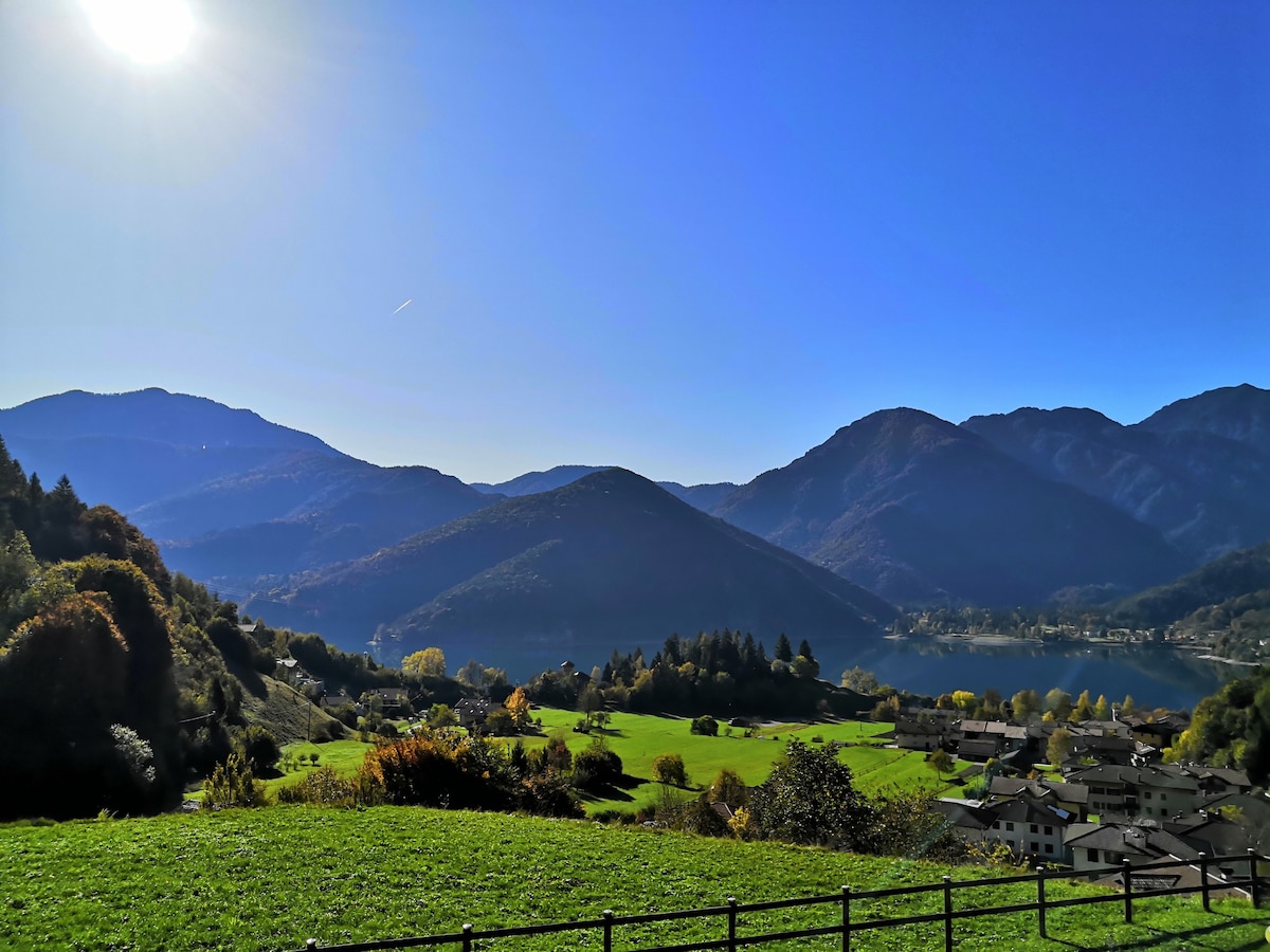 莱德罗湖（ Ledro ）全景公寓