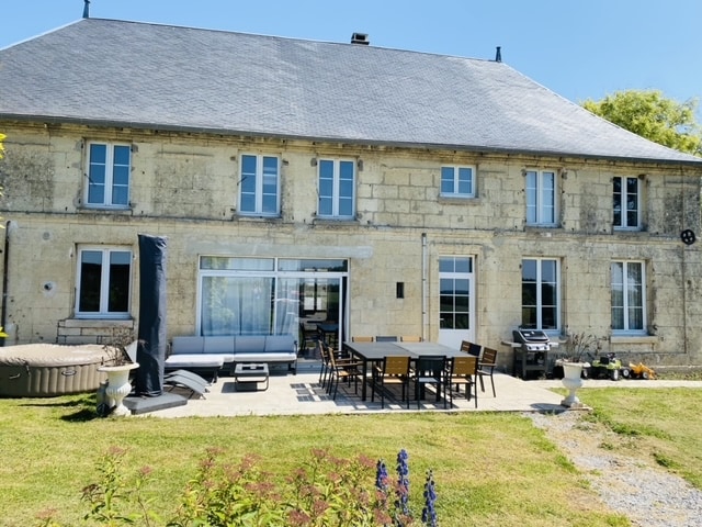 Domaine du Panorama gîte 14 pers jacuzzi, piscine