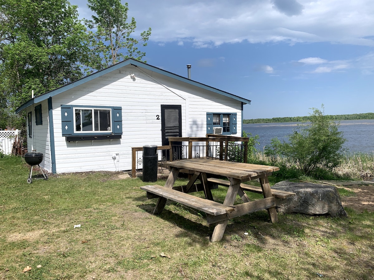 2 Bedroom Resort Cabin w/ Lake & Beach Views!