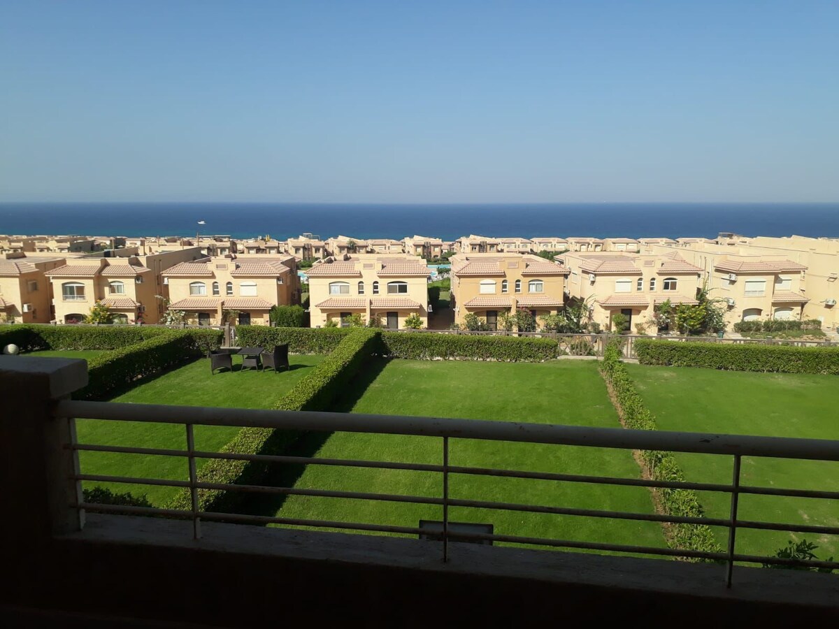 Cheerful sea view twin-house in Telal Ain sokhna