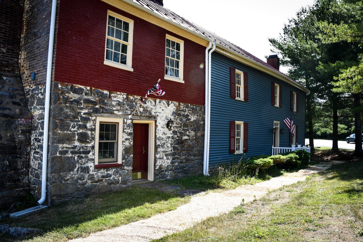 新改建的弗吉尼亚州温彻斯特历史悠久的房子！