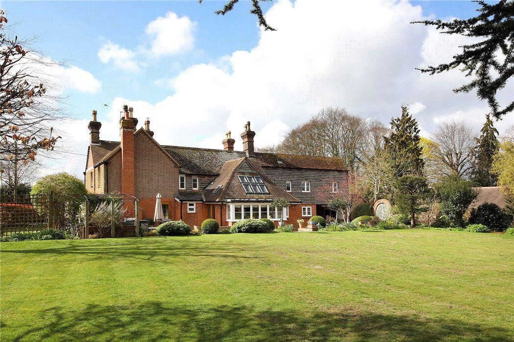 Beautiful Period Country House with Heated Pool