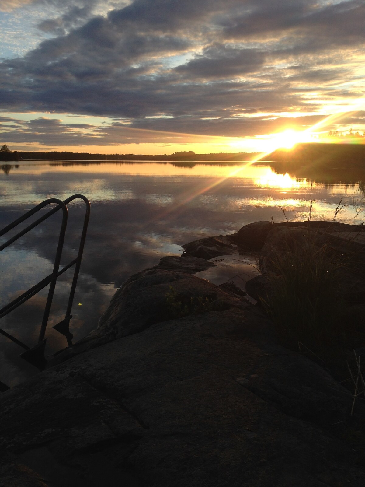 Sommardröm med vedeldad bastu och badtunna!