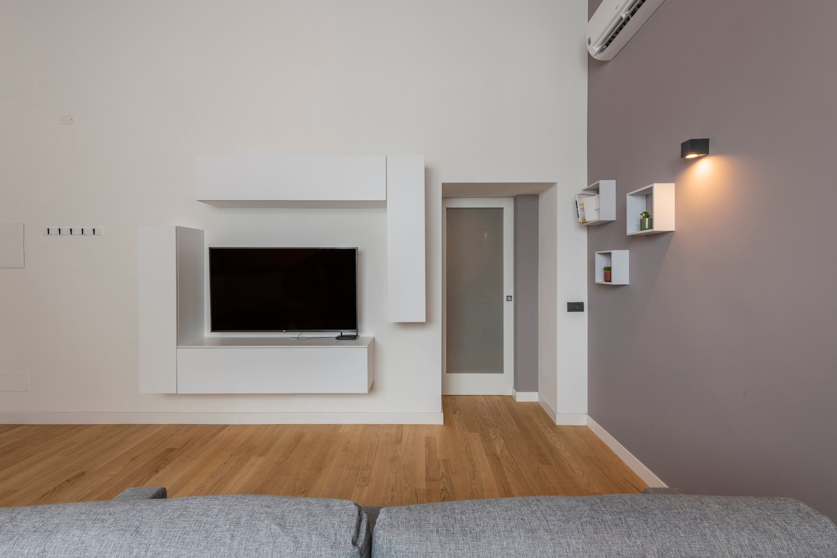 VALASSINA35 -设计双卧室公寓