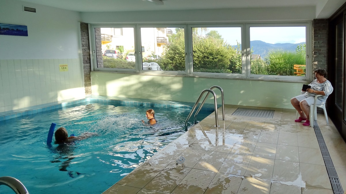 Kristin - Großzügige Wohnung mit Seeblick und Pool