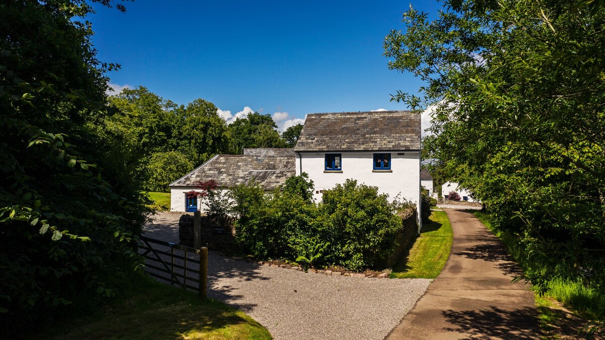 Beautiful Farm Holiday Home