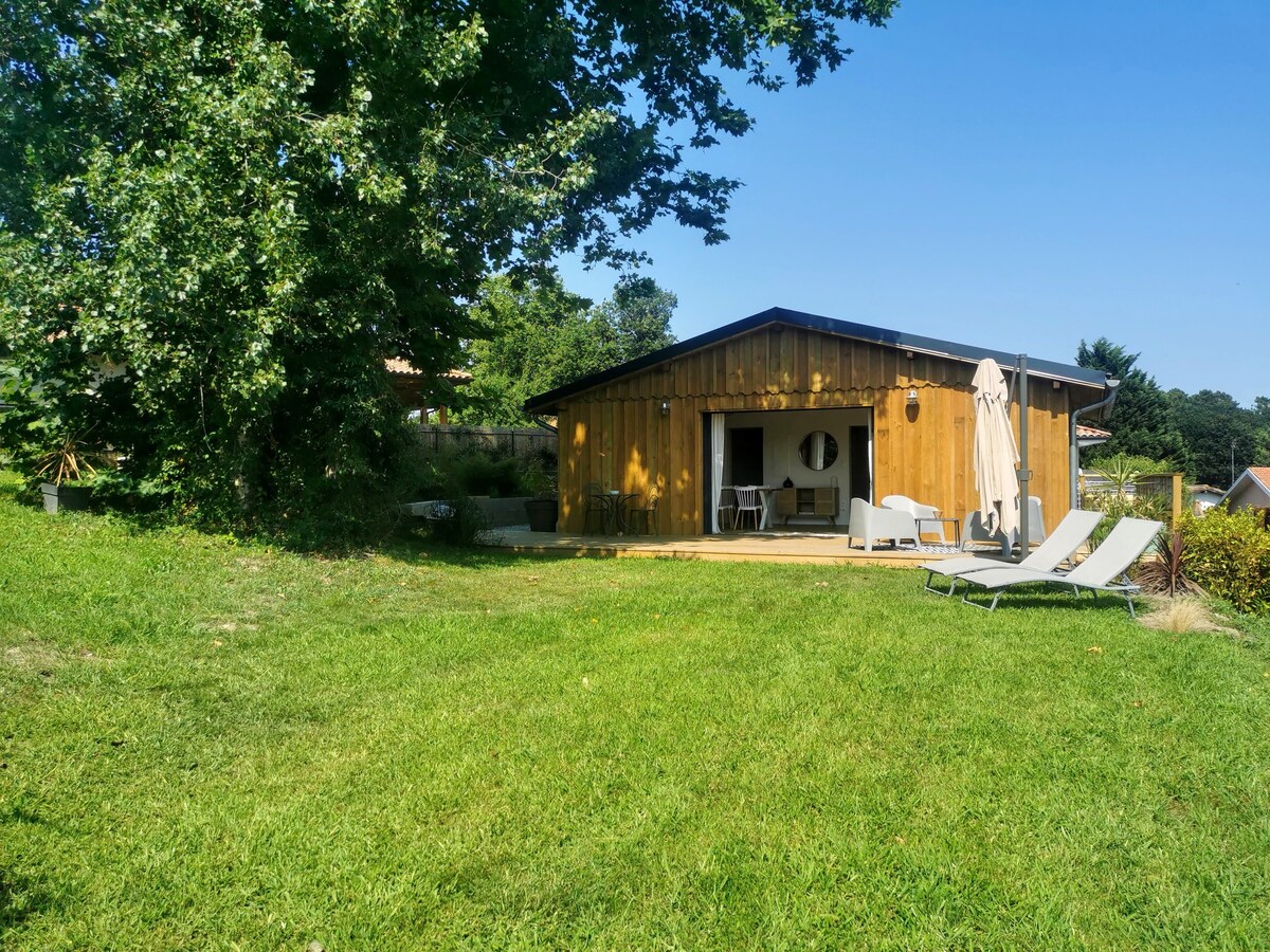 Charmante maison en bois à 10mins des plages