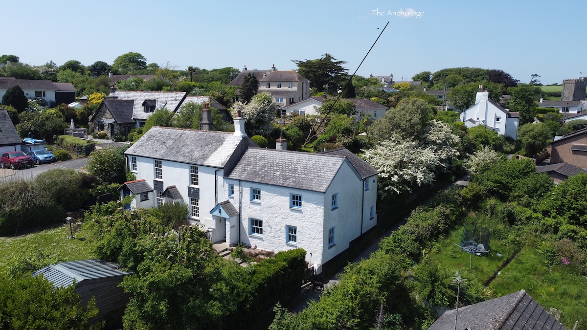 Lovingly Restored 3 bed Cott, close to beaches