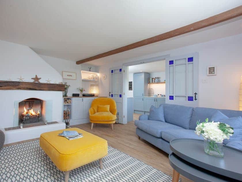 Lovingly Restored 3 bed Cott, close to beaches